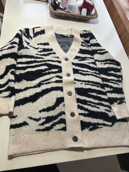 Kaffe Sweaters - Zebra-Print Button Front Cardigan in Black & Cream
